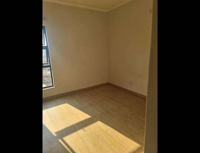 2 BEDROOM PROPERTY TO RENT IN SUNNINGHILL